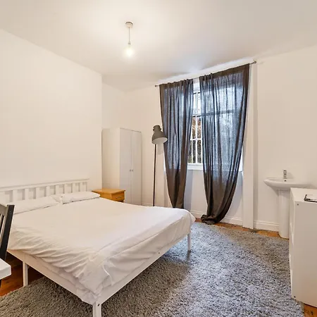 No 13 Georgian Shared House - By Clifton Short Lets בריסטול