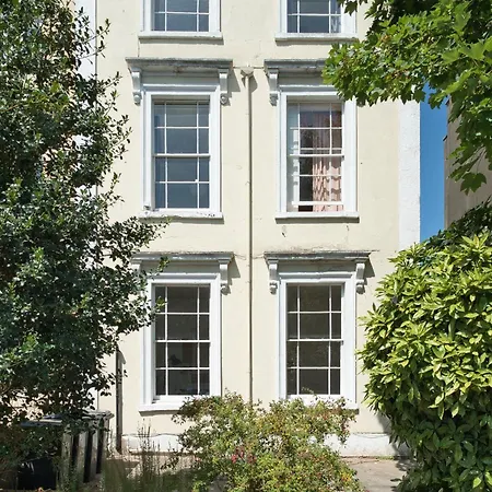 בית הארחה No 13 Georgian Shared House - By Clifton Short Lets